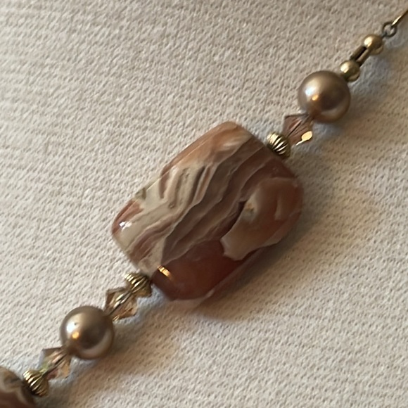 Laguna Agate Healing Jasper stone adjustable necklace with gold beads - Picture 2 of 7